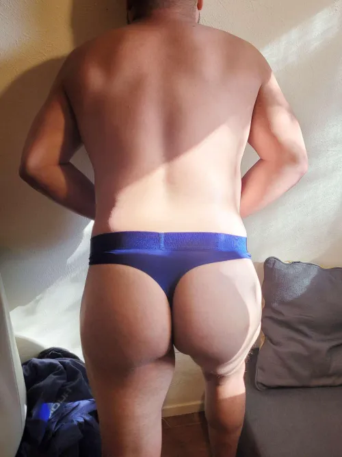 Thumbnail Celebrate 'Hump Day' with spicysweetchiliblaze | GayThong