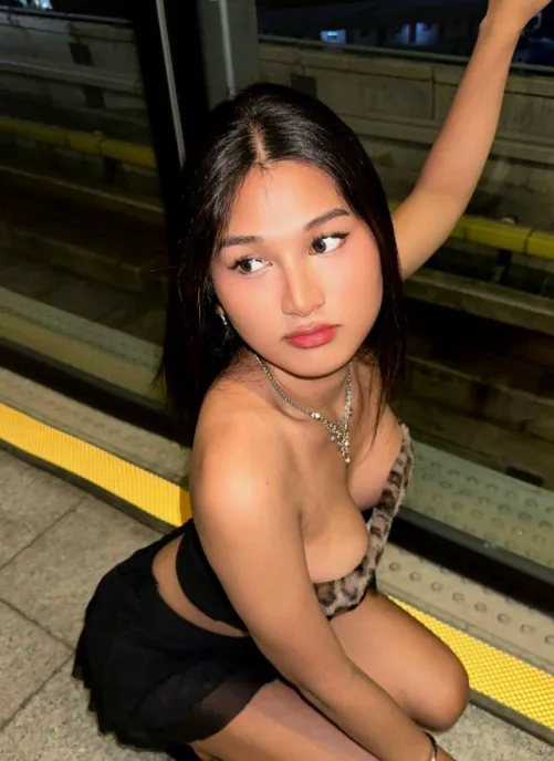 Thumbnail Love Beyond Borders: Mary_Tease's Journey as a Ladyboy