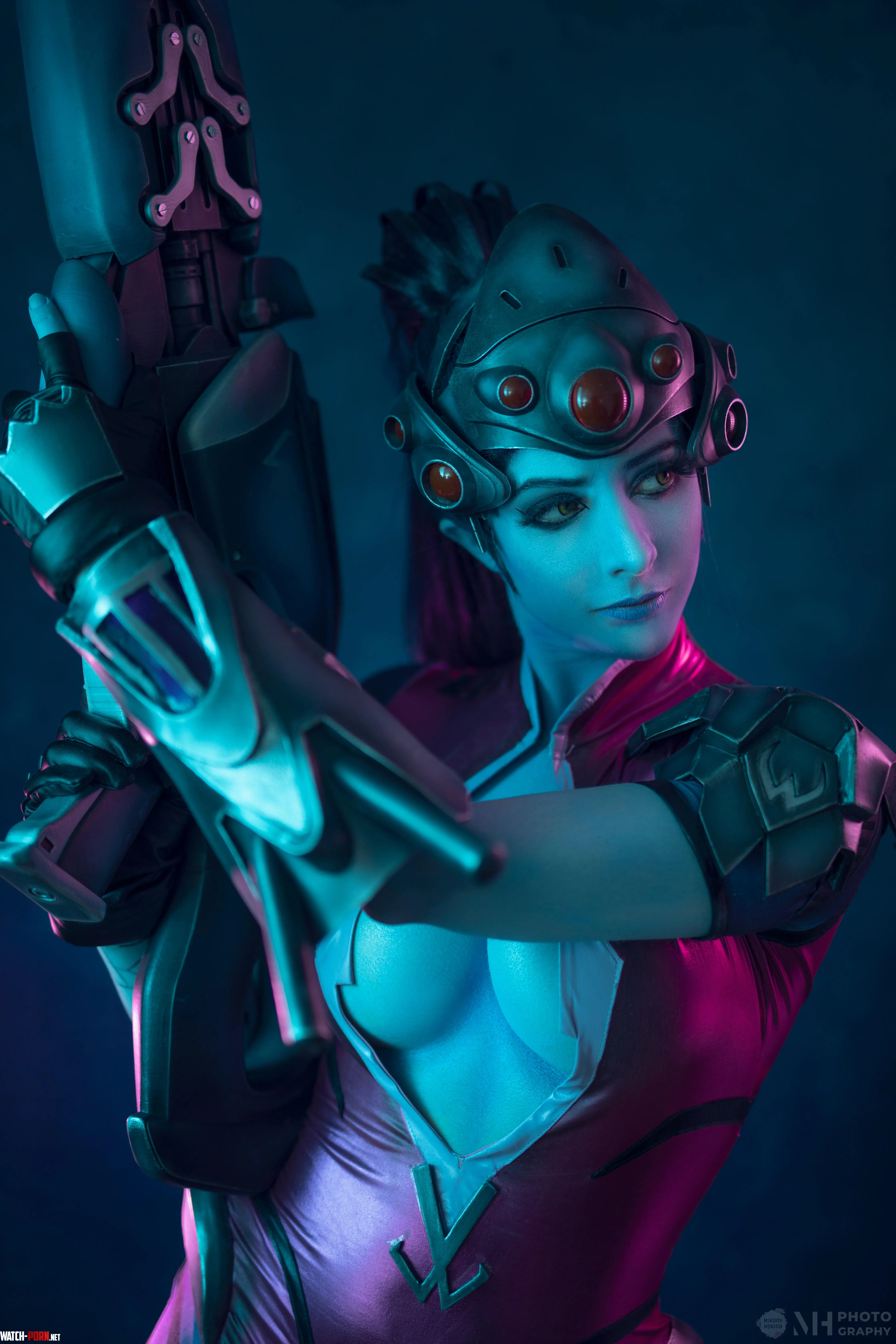 Widowmaker Overwatch by Mikomi Hokina  by gabanviii