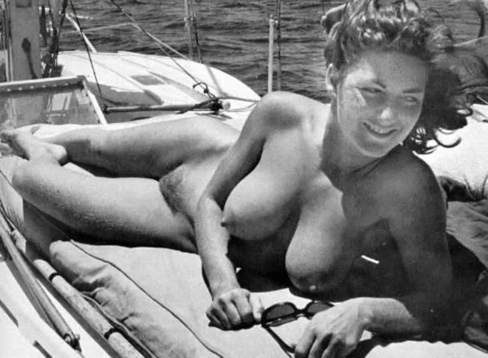 Thumbnail VintageSmut: Boobs on a Boat by Mazopheliac