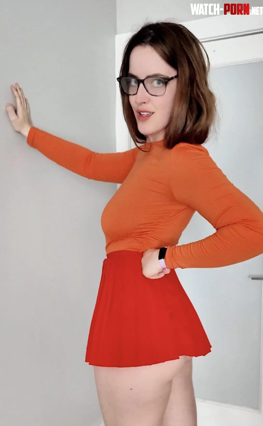 Velma forgot her panties by allyloveyfree