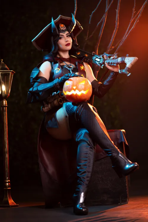 Thumbnail Stunning Ashe from Overwatch Cosplay by Akito | Akito_cos