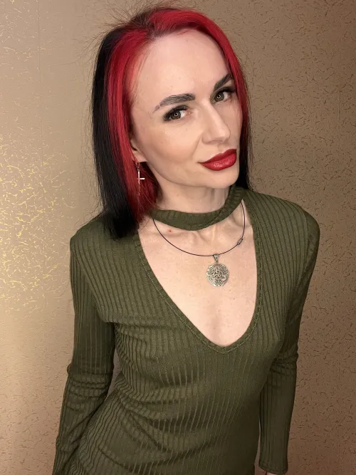 Thumbnail Striking Contrast: Green Dress with Red Hair and Lips by CelestWarden in tightdresses