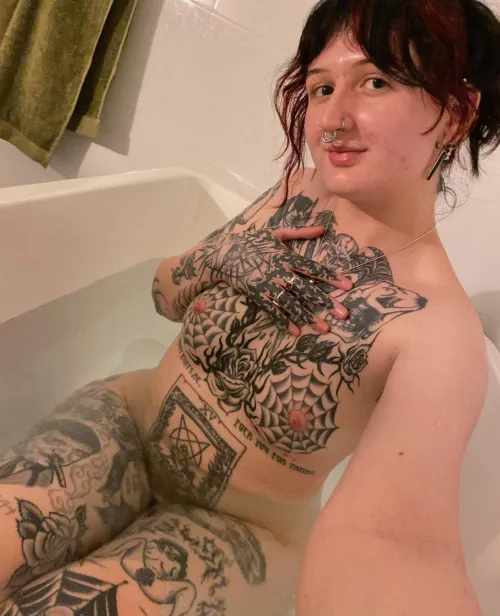 Thumbnail Sensual Bath Time: Exploring Smallboobs in Intimate Moments - ropesandchainss