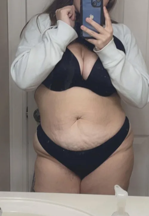 Thumbnail Witness SophieExotic's Journey of Pounds on Pounds