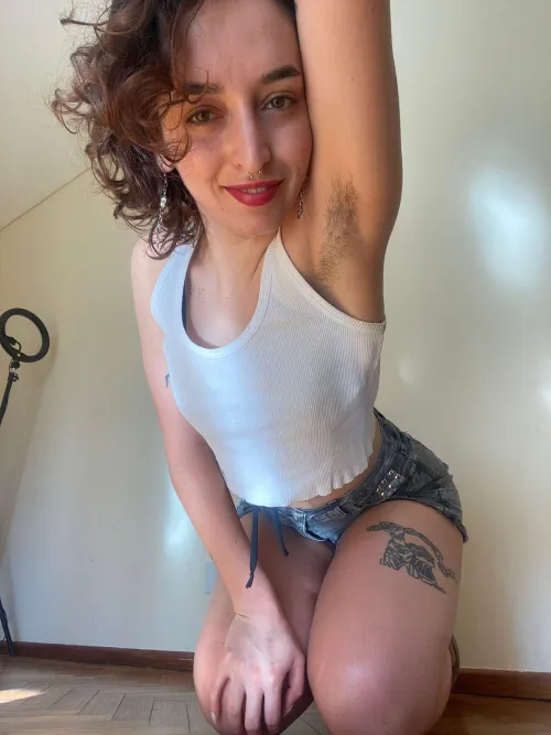 Thumbnail Sexy Allure of Hairy Armpits: Latinxscorpion's Captivating Revelation