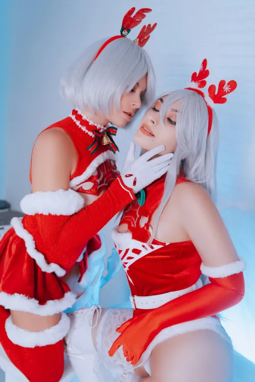 Thumbnail Christmas is coming 2B and A2 cosplay by Yuna Kairi and Juk by YunieSunshine