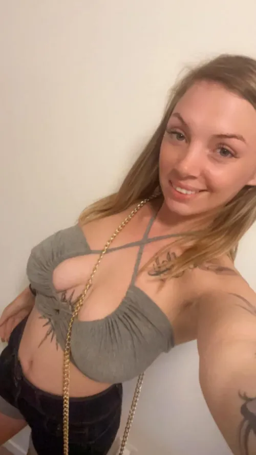 Thumbnail Best Personal Online Slut on Telegram linzeylohann - Seller Profile