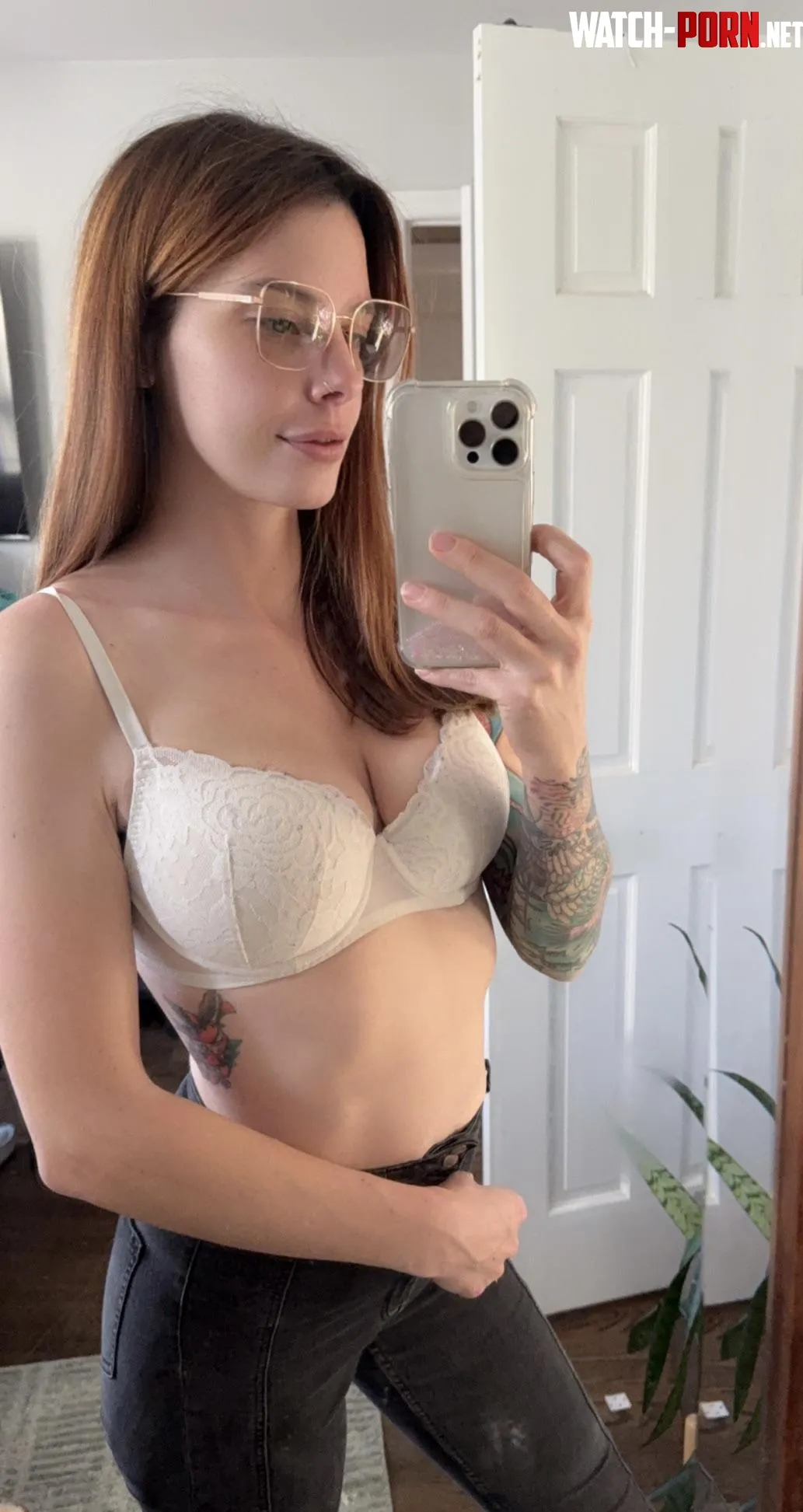 Let me be your little milf slut if you like saggy tits with big nipples mollyxwest1111 by MollyxWest