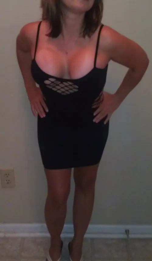 Thumbnail Little Black Dress Cleavage: Fashion Tips from littlemissjj53