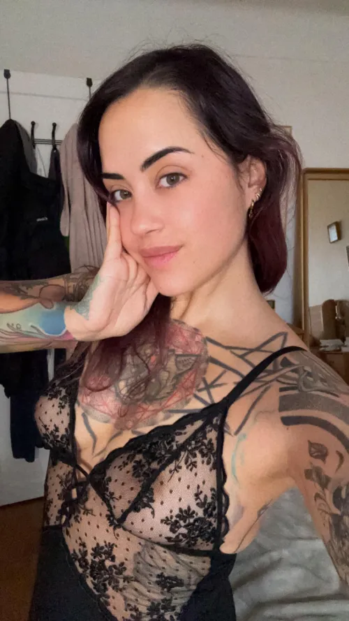 Thumbnail Prune Suicide: A Unique Perspective from xoxoprune on SuicideGirls