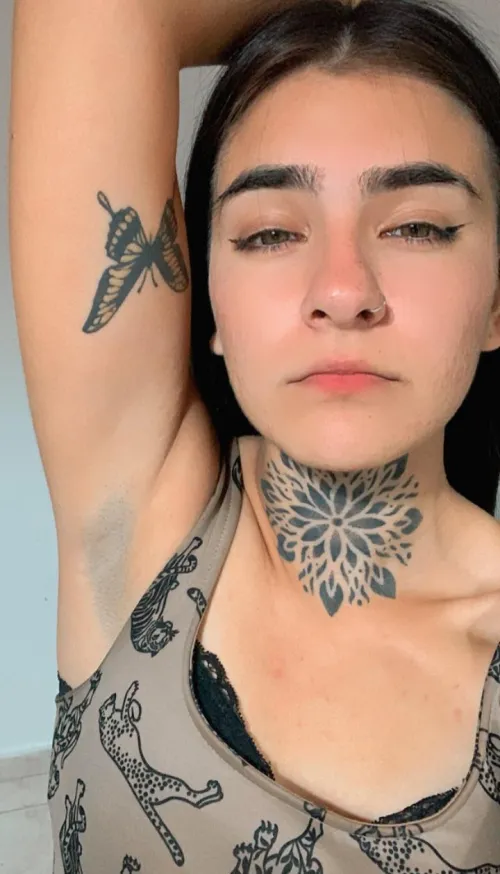 Thumbnail Youthful Allure: 23-Year-Old Armpit Attraction - ArmpitFetish