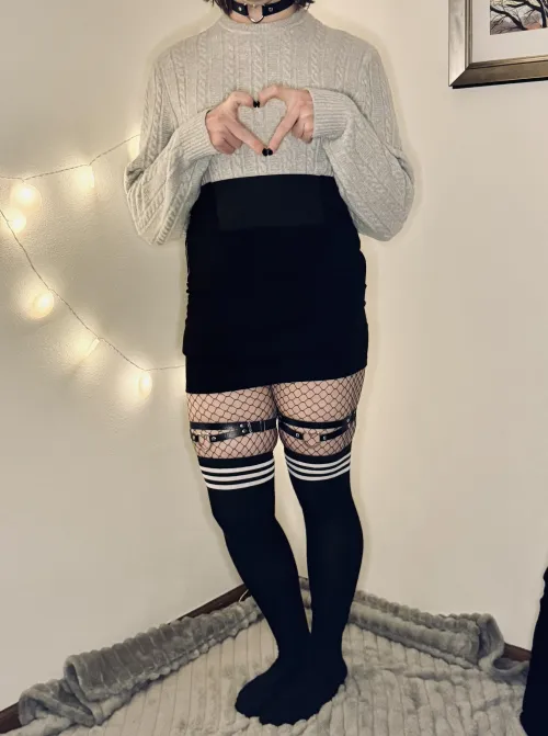 Thumbnail Embracing Good Morning Vibes on Femboy Friday | FemboyKiton