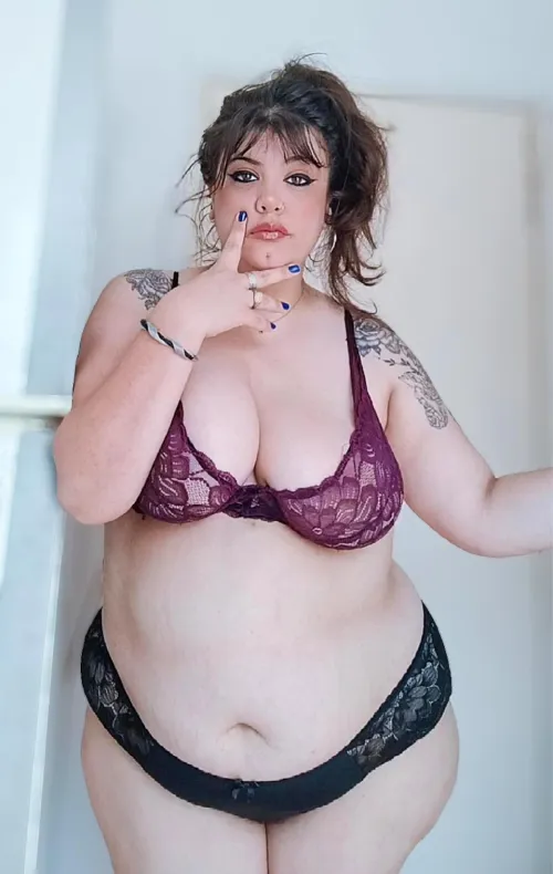 Thumbnail Curvy BBW's Body Guaranteed to Leave You Awestruck