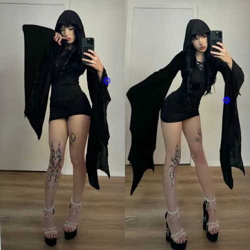 Thumbnail Gothic Elegance: Favorite Dress Revealed by Cyber-goth in MirrorSelfie