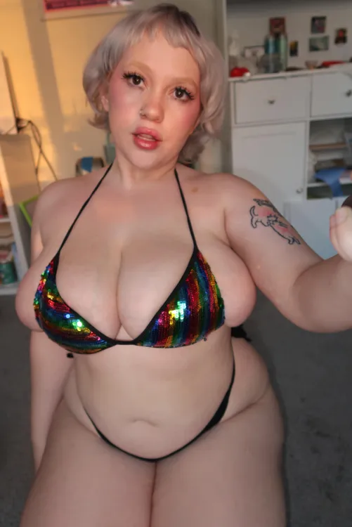 Thumbnail Selfie Temptations: Explore bunnygirlxox's Curvy Charms | curvy