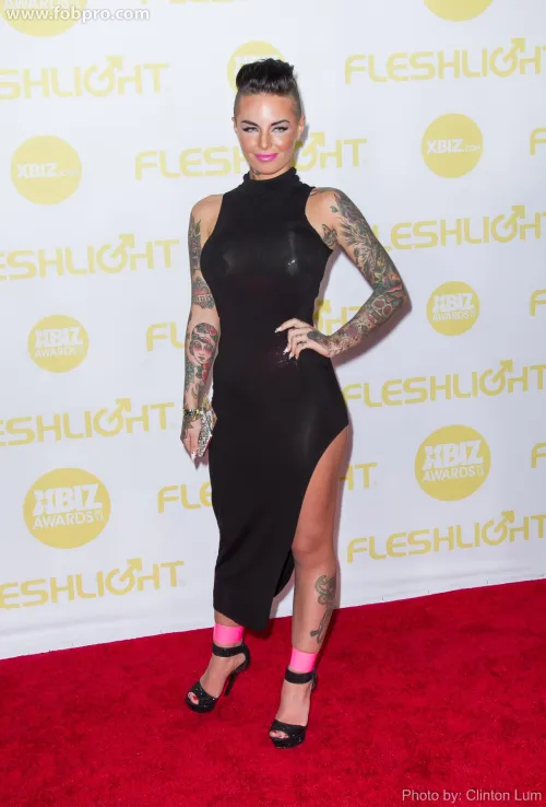 Thumbnail Get to Know the Iconic Christy Mack - turasatanakillkill