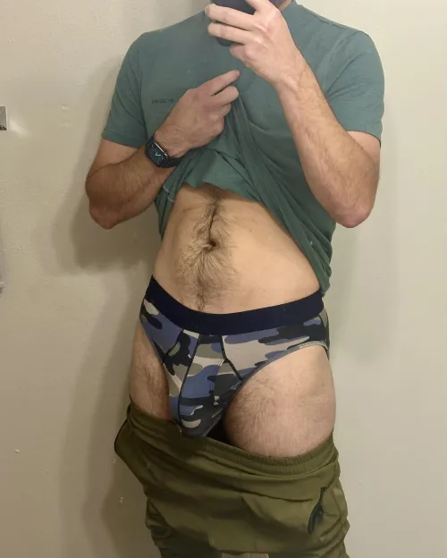 Thumbnail Briefs Enthusiasts: BigBulge127's Invitation for Discussion