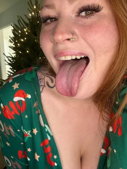 Thumbnail lovelygirlsunshine Offers to Lick 'That Thing of Yours' - RealAhegao