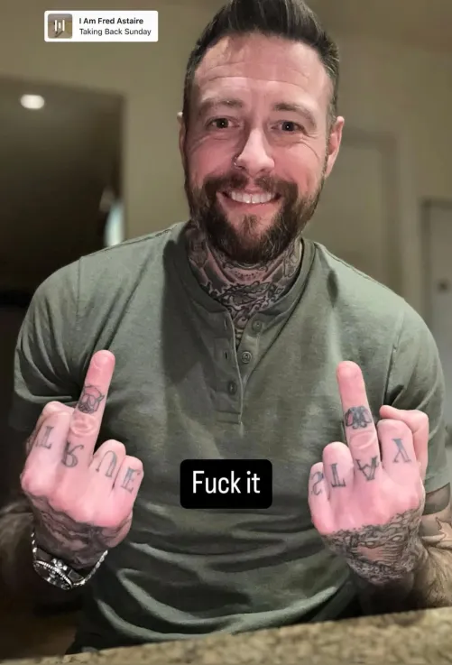 Thumbnail Hot Guys with Tattoos: ThisIsntCory Wishes You a Happy Friday