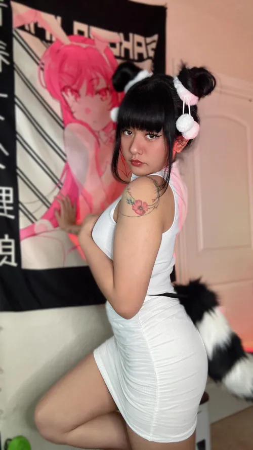 Thumbnail Head or Tail? BunniiiWaifu Explores Choices on RealAsians