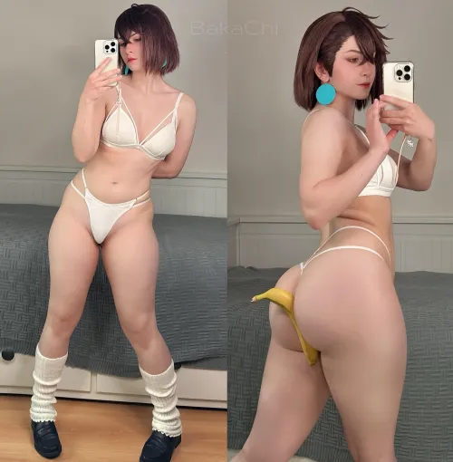 Thumbnail Cosplay Delights: Discover Momo Ayase's Charms with PeachieMia