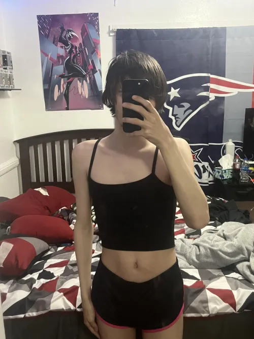 Thumbnail Sp00kieGh0sty Keeps It Stylish with More Shorts in the Femboy World