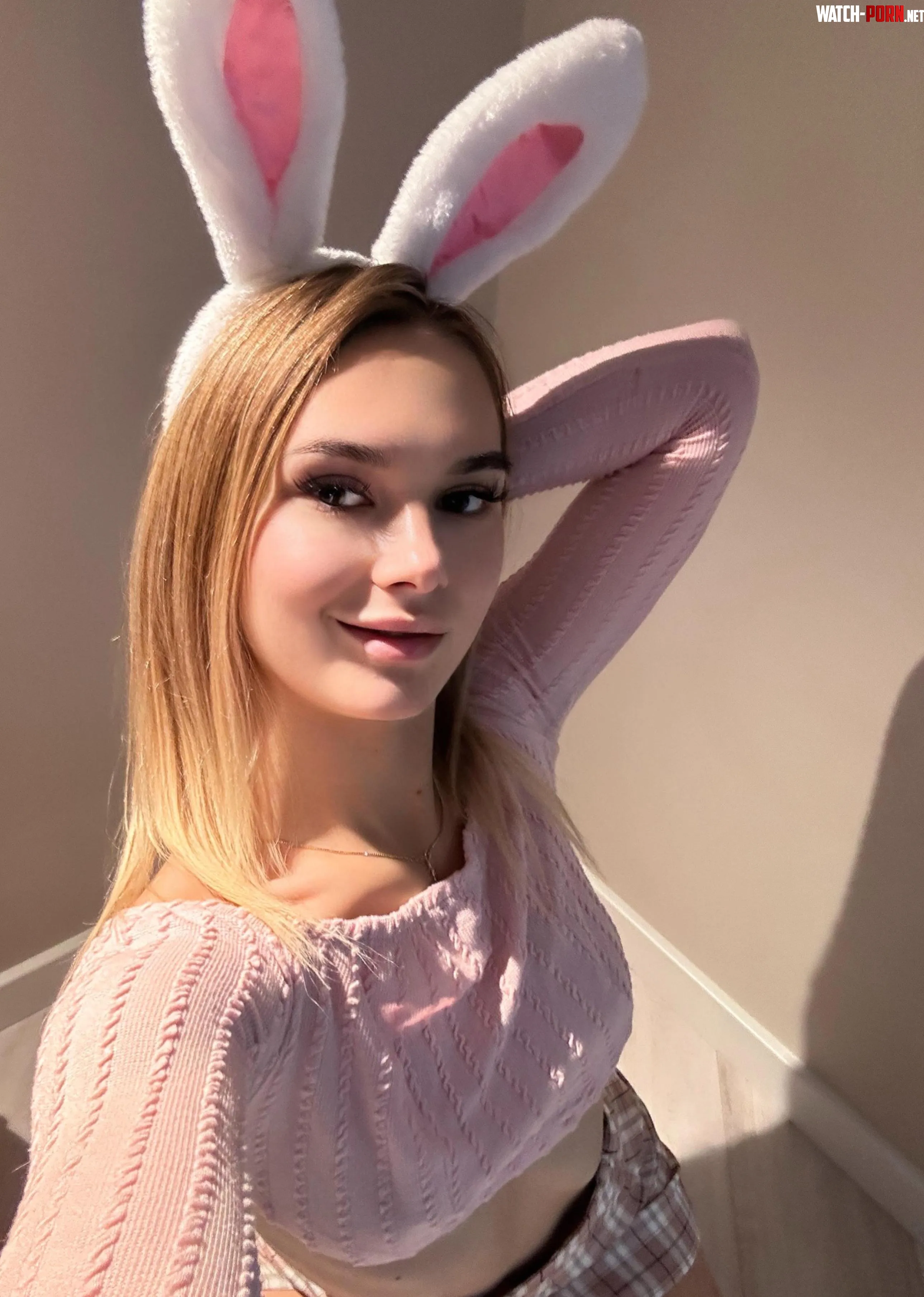 This bunny knows how to keep you entertained by GoodVibeGirl