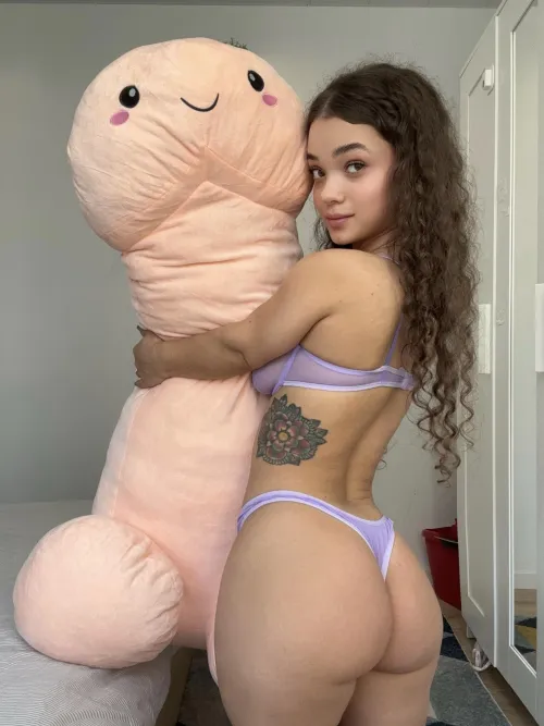 Thumbnail Cozyy_Kitten Proudly Exclaims 'My Ass Is Adorable' in ThickThighs Domain