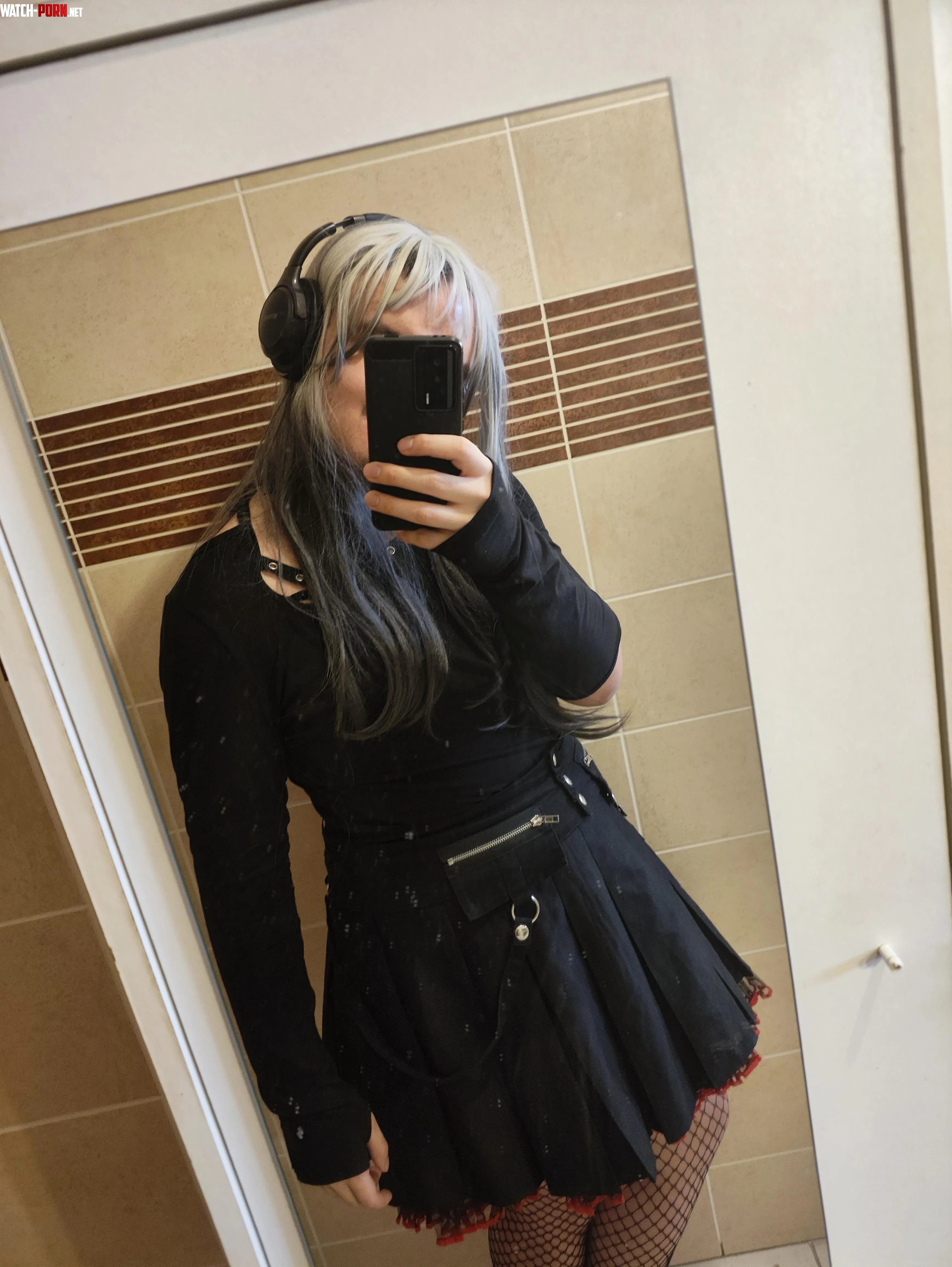 Hey  Im new to this community and im a beginner to femboy fashion I love Goth and metal  by Am_be220