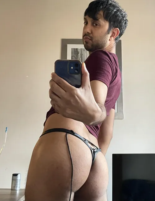 Thumbnail Exploring the New Favorite Thong: A Review by zackfahish8