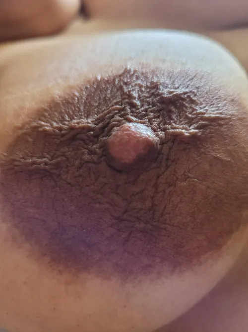 Thumbnail Close Up by Educational-Size2693 | Bigareolas Focus