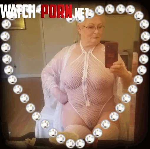 Mirror selfie 73F granny by Objective-Rain-5936