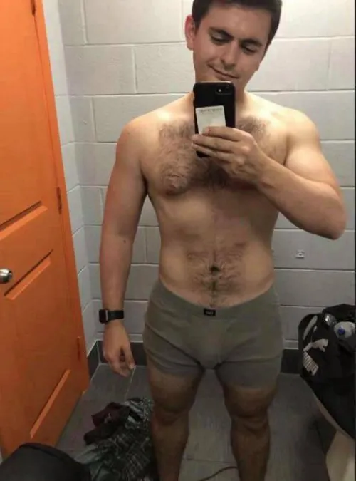 Thumbnail Exploring Gym Bulges: 29 | ReasonableHabit7842 Unveils Insights