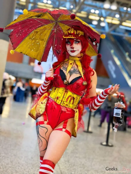 Thumbnail Delving into 'Ronald is that you Photographed at Montreal Comiccon Holiday Edition Photographer' by geeksaresexy in cosplaygirls