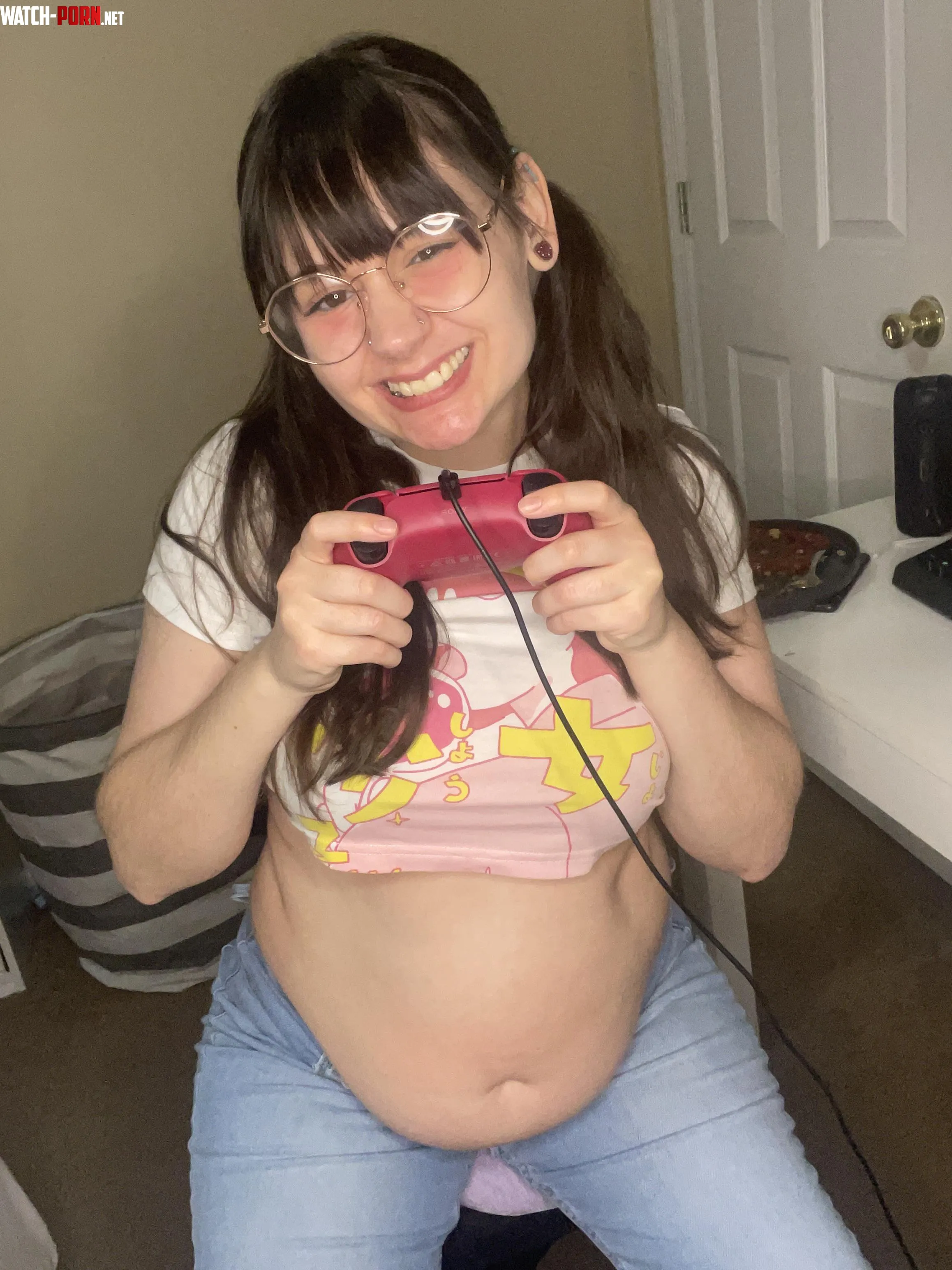 Can I be your hot chubby gamer girl by Sylvieloves9