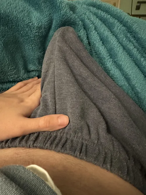 Thumbnail Waking Up to Morning Wood: A Common Conundrum