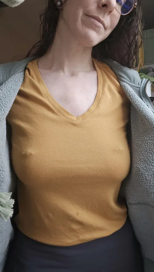 Thumbnail Join morningg-sun on Just Another Braless Day