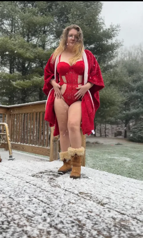 Thumbnail Mrs. Claus' Winter Play: A Snowy Delight by noyadontxoxo