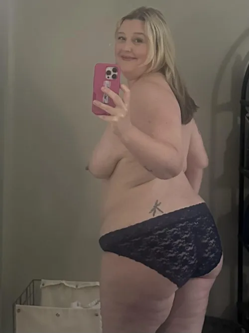 Thumbnail 45F and Sexy: Delve into Chubby World with smartfunnygirl