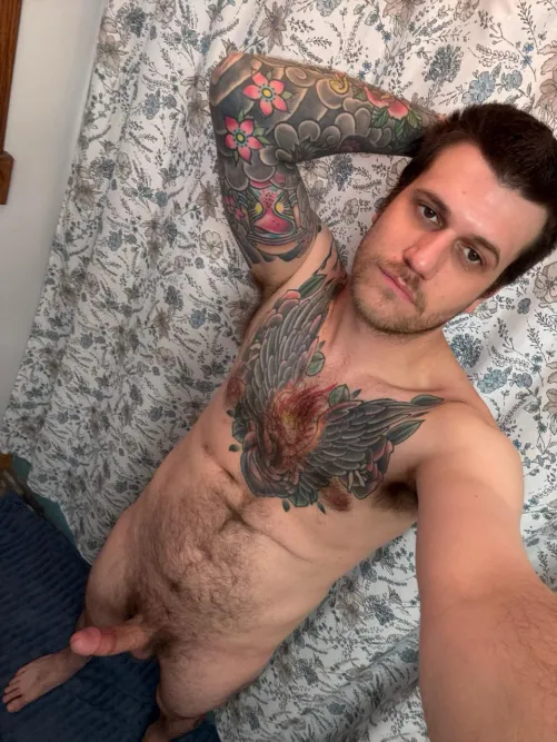 Thumbnail zzzmich0 Wakes Up Horny: A Look at hotguyswithtattoos Category