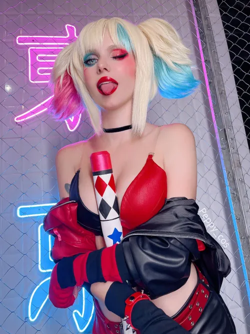 Thumbnail peppy_cos Brings Harley Quinn from Suicide Squad - Isekai Rendering in rule34