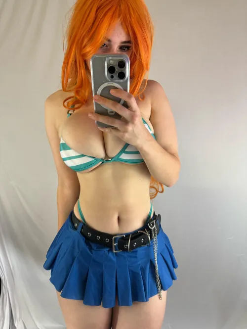 Thumbnail scarrettx7 Presents Nami in a Captivating Costume