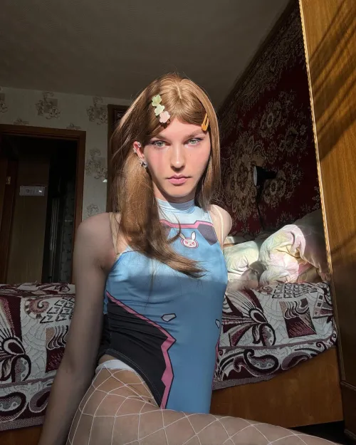 Thumbnail Suns Out, Bunnies Out: Unveiling vermillion_19 | femboy