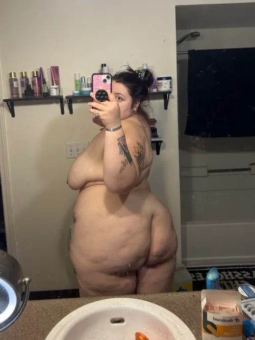 Thumbnail Loving My Body Journey: Rude-Pianist7797's Story | BBW