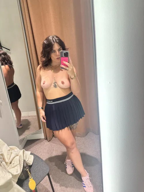 Thumbnail Topless in the Changing Room: A Peek Behind the Scenes - MrsLaurenKate