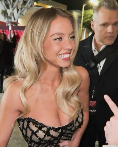 Thumbnail Nekohr Celebrates Sydney Sweeney's Busty Appeal