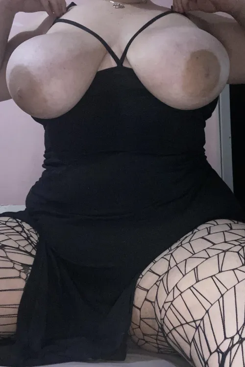 Thumbnail Unveiling Thoughts on Goths by LowPerformer1107 | BBW Category