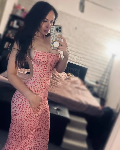 Thumbnail So Tight: Dive into Fashion with flirtyfayex in Tight Dresses