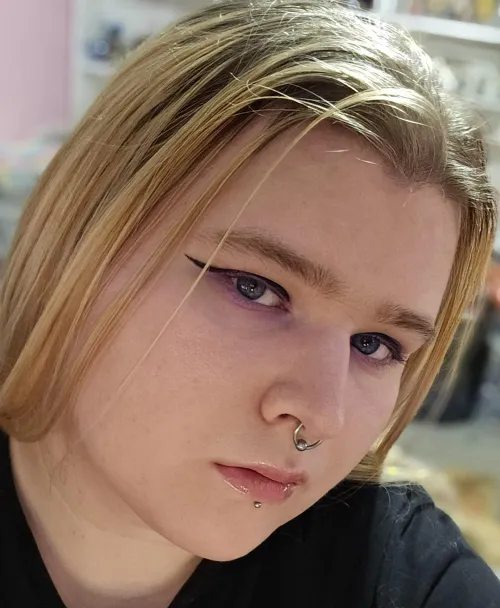 Thumbnail Improving Eye Makeup Techniques | Mechmaster6832 | femboy